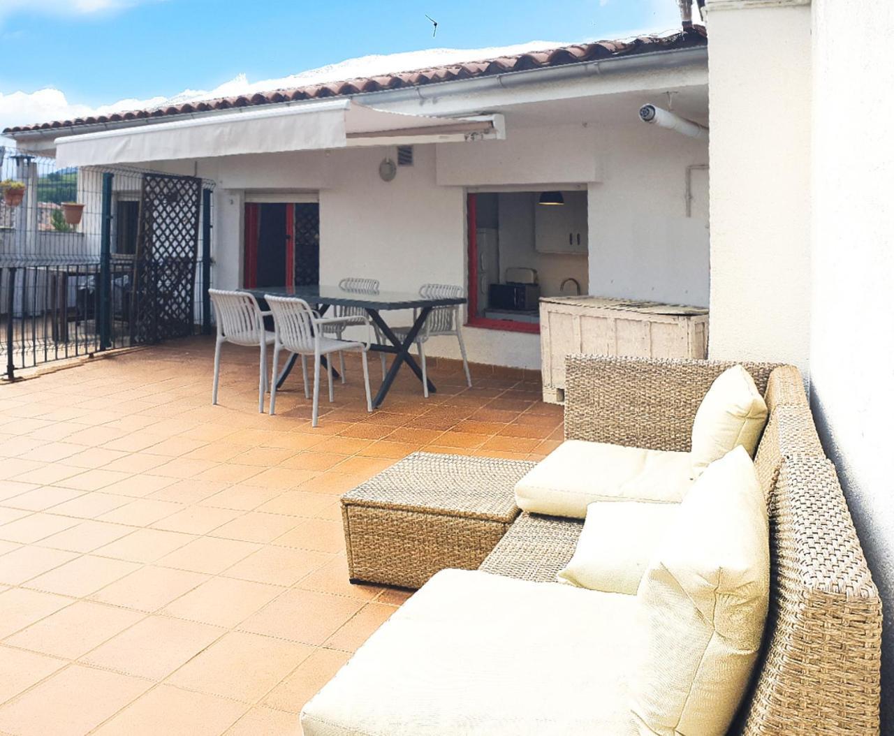 Casa Lola - Terraza Panoramica En El Centro Del Pueblo Leilighet Sant Joan de les Abadesses Eksteriør bilde